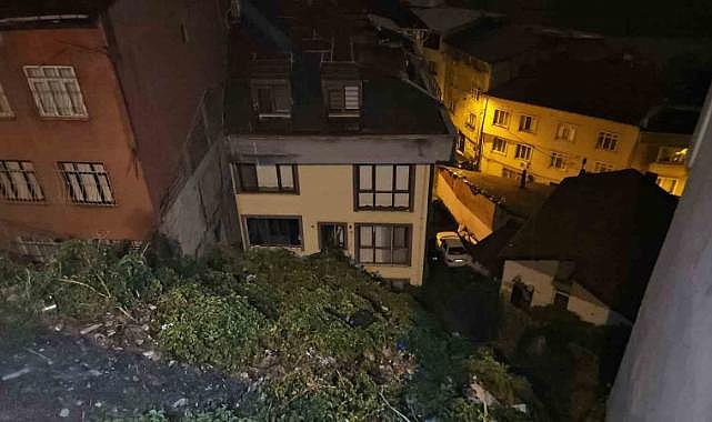 Eyüpsultan’da yağmur sonrası toprak kaydı: 25 kişi tedbiren tahliye edildi