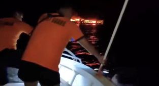Filipinler'de yolcu feribotunda çıkan yangın sonucu 5 kişi öldü, 87 kişi kayboldu