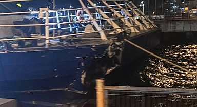 İDO deniz otobüsü Mudanya İskelesi'ne çarptı
