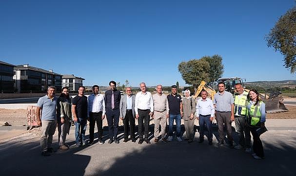 İnegöl'de Yeni Mahalle'ye yeni semt sahası