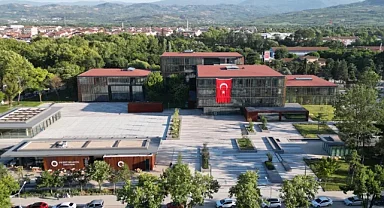 İnegöl'den bin 650 öğrenciye 3,3 milyon TL'lik kırtasiye desteği