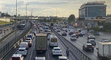 İstanbul’da trafik yoğunluğu okulların ikinci gününde arttı