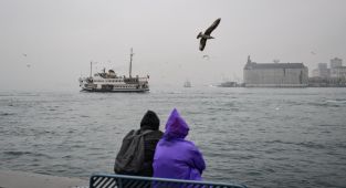 İstanbul'da kuvvetli yağış ve fırtına uyarısı