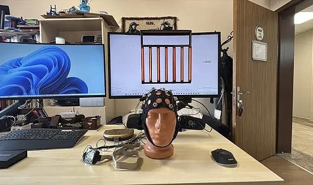 Karabük Üniversitesinde beyin sinyalleriyle bilgisayar kontrolü sağlayan proje geliştirildi