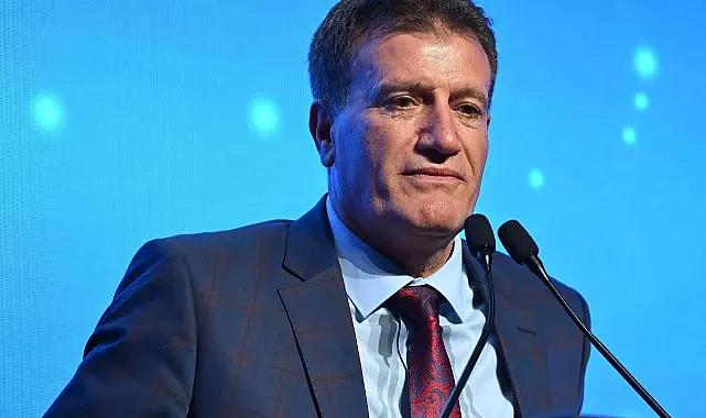 KKTC Ulaştırma Bakanı Erhan Arıklı görevden alındı