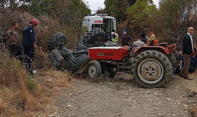Manisa’da traktör devrildi: 2 ölü, 3 yaralı