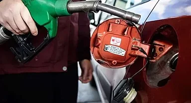 Motorine indirim gözüktü... Şimdilik tabela değişikliğine gerek kalmadı