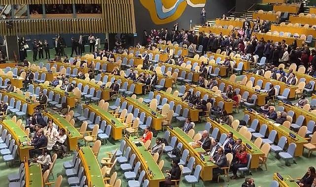 Netanyahu BM'de boş koltuklara konuştu