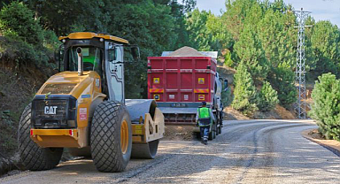 Osmangazi'nin 3 mahallesinde yollar yenileniyor
