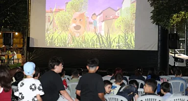 Osmangazi'de yaz akşamları film gösterimleriyle renkleniyor