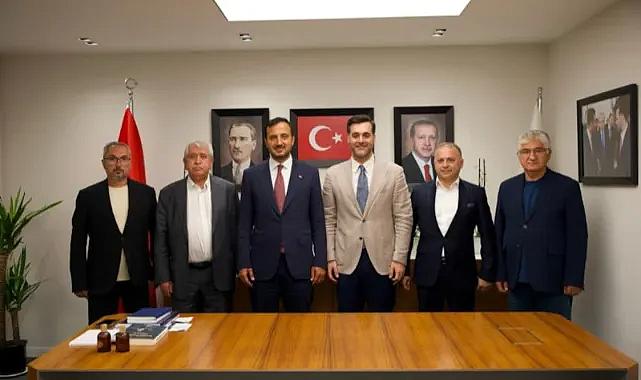 Üsküdar Belediyesi'nde 4 CHP'li üye AK Parti'ye geçti