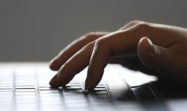 Yasa dışı 412 internet sitesi erişime engellendi