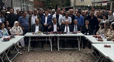 Yeni Parti Genel Başkanı Özel, Bursa'da çiftçilerle bir araya geldi