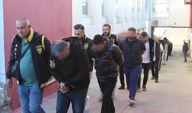 17 sigorta şirketini 76 kurgulanmış kazayla dolandırdılar: 79 şüpheli adliyeye sevk edildi