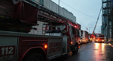 Bayrampaşa'da düğün salonunda çıkan yangın söndürüldü