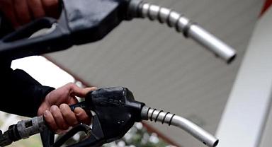 Benzine 4 lira 30 kuruş indirim geldi