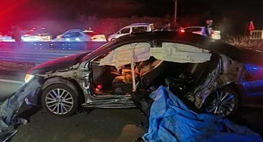 Bingöl'de bariyere çarpan otomobildeki 2 kişi öldü