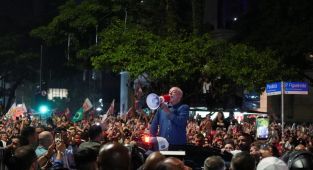 Brezilya'da resmi olmayan sonuçlara göre seçimi kazanan Silva: Brezilya kimsenin arka bahçesi değildir ve olmayacaktır
