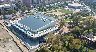 Bursa Atatürk Spor Salonu'nda sona doğru