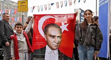 Bursa Büyükşehir'den Cumhuriyet Bayramı'na özel 'Ata Posteri'