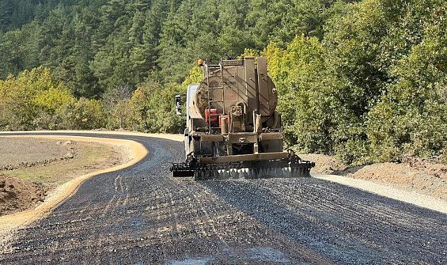 Bursa Büyükşehir, Osmangazi'de 10 kilometrelik yolu yeniledi