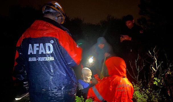 Bursa'da mantar ararken ormanlık arazide mahsur kalan yaşlı çift kurtarıldı