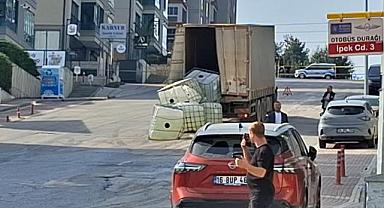 Bursa’da sülfürik asit caddeye saçıldı. 
