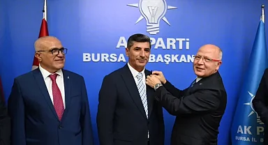 Bursa Yenişehir'de 2 belediye meclis üyesi AK Parti'ye katıldı