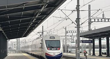 Çerkezköy-Kapıkule Hızlı Tren Hattı'nda ilk yolculuk heyecanı yaşandı