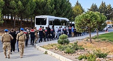 Çeşme Belediyesine rüşvet operasyonunda 10 tutuklama