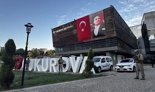 Çukurova Belediye Başkanı Kozay görevinden uzaklaştırıldı