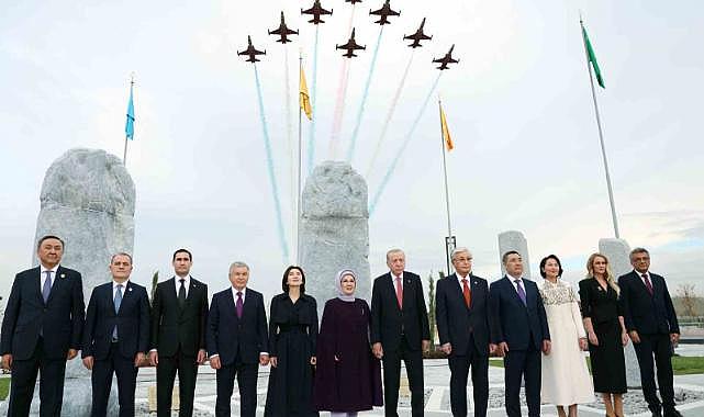 Cumhurbaşkanı Erdoğan ve Türk dünyası liderleri Medeniyet Parkı’nda fidan dikti