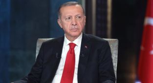 Cumhurbaşkanı Erdoğan vefatının ikinci yılında Recai Kutan'ı andı