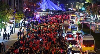 Cumhuriyet ritminde Bursa tek yürek