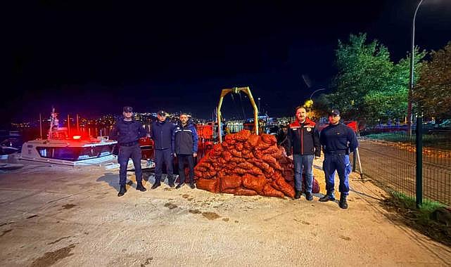 Gemlik’te kaçak midye avına geçit yok: 174 bin TL ceza