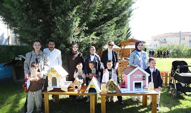 İnegöl'de çocuklardan sokak hayvanlarına 190 yuva
