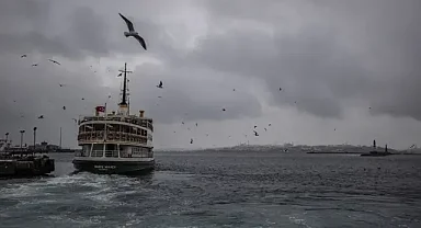 İstanbul'da bazı vapur seferleri olumsuz hava koşulları nedeniyle iptal edildi