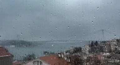 İstanbul için fırtına ve sağanak alarmı! Valilik uyardı