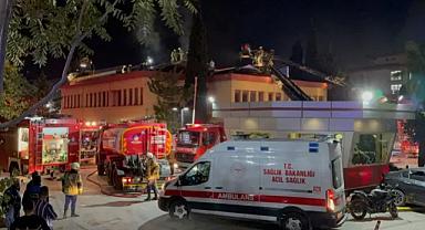 Koşuyolu Yüksek İhtisas Eğitim ve Araştırma Hastanesi’nin çatısında yangın