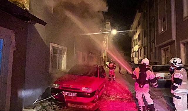 Kütahya’da 3 katlı binada yangın: 1 ölü