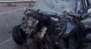 Malatya’da minibüs ile otomobil çarpıştı: 1’i ağır 3 yaralı