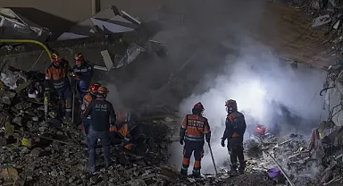 İstanbul'da kısmen çöken 7 katlı binada arama kurtarma çalışmaları tamamlandı, can kaybı 5'e yükseldi