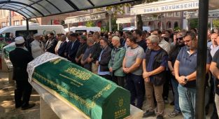 Manisa'daki kazada hayatını kaybeden 10 kişinin cenazesi Bursa'da defnedildi