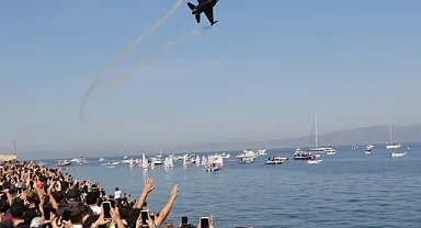 Mudanya'da SoloTürk yoğunluğu... Onlar gökyüzünde süzüldü, trafik kilitlendi