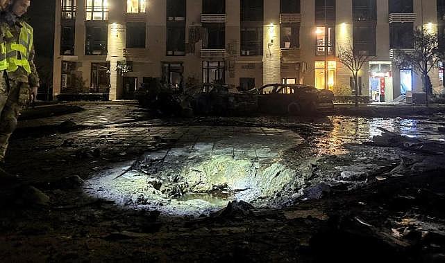 Rusya Kiev’de çok katlı binayı vurdu: 2 ölü, 9 yaralı
