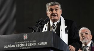 Serdal Adalı yeniden başkan