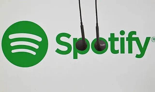 Spotify, yapay zeka tarafından üretilen 50 milyondan fazla parçayı önerilenler listesinden çıkardı