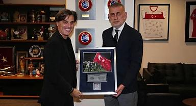 TFF Başkanı Hacıosmanoğlu, teknik direktör Montella ile vedalaştı