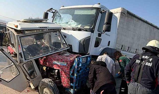 Tokat’ta tır traktörle çarpıştı: 2 ölü, 1 yaralı