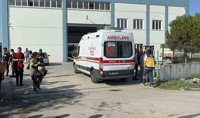 İzmir'de fabrikada patlama meydana geldi: 3'ü ağır 7 işçi yaralandı